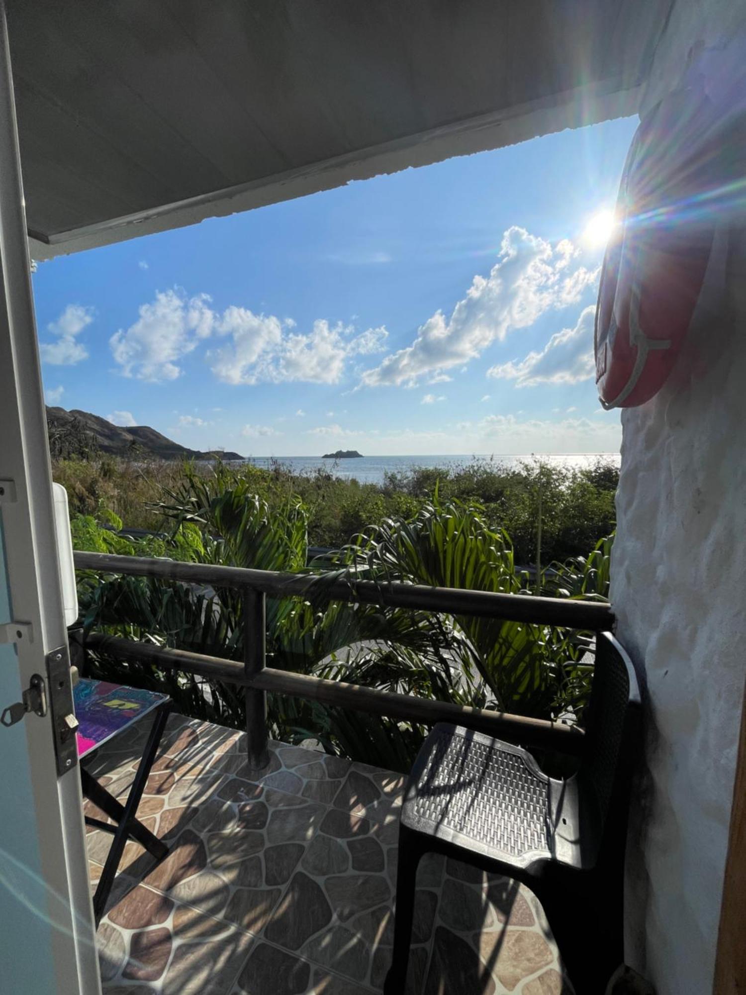 Sunrise View Posada Morris Hill Экстерьер фото